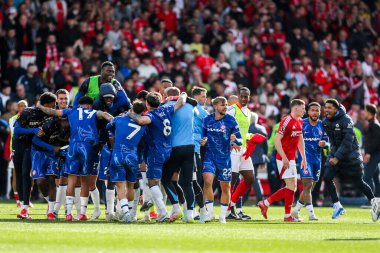 Chelsea Premier Lig maçının ardından Nottingham Forest Chelsea 'ye karşı 25 Mayıs 2025' te İngiltere 'nin Nottingham şehrinde oynanan City Ground maçında kazandığı galibiyet sonrasında Şampiyonlar Ligi' ndeki yerlerini kutluyor.
