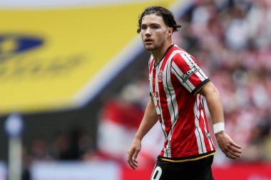 Sheffield United takımından Callum O 'Hare 24 Mayıs 2025' te Wembley Stadyumu 'nda Sheffield United ile Sunderland arasındaki final maçında