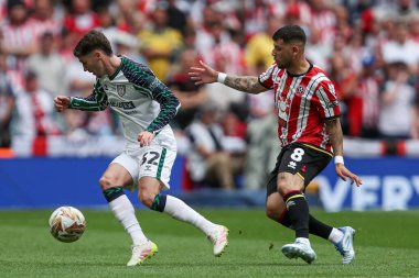 Sheffield United takımından Trai Hume 24 Mayıs 2025 'te Wembley Stadyumu' nda Sheffield United ile Sunderland arasındaki final maçında Sheffield United, Sheffield United 'a karşı.