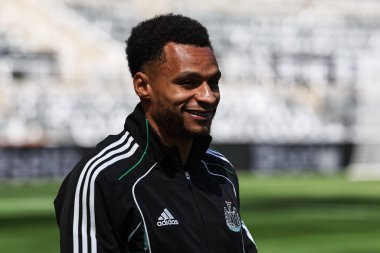 Newcastle United takımından Jacob Murphy, 25 Mayıs 2025 'te İngiltere' deki St. James 's Park' ta oynanan Premier League maçı sırasında geldi.