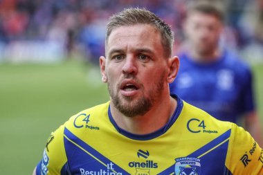 Warrington Wolves takımından Matt Dufty, maç öncesi ısınma turunda 12. Betfred Süper Ligi karşılaşmasında Warrington Wolves, Hull KR 'a karşı Halliwell Jones Stadyumu, Warrington, Birleşik Krallık, 23 Mayıs 2025