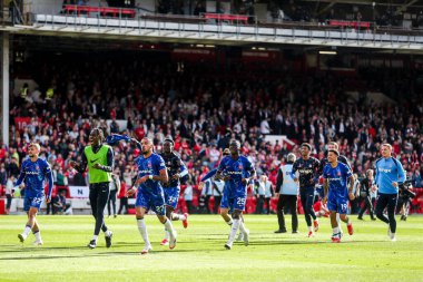 Chelsea Premier Lig maçının ardından Nottingham Forest Chelsea 'ye karşı 25 Mayıs 2025' te İngiltere 'nin Nottingham şehrinde oynanan City Ground maçında kazandığı galibiyet sonrasında Şampiyonlar Ligi' ndeki yerlerini kutluyor.