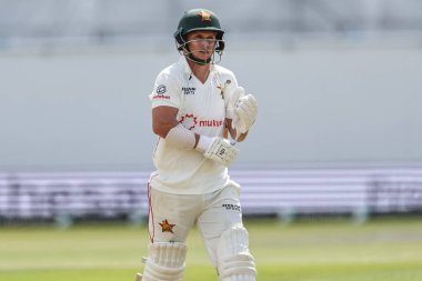 23 Mayıs 2025 'te İngiltere' nin Trent Bridge, Nottingham 'da Zimbabwe' ye karşı oynadığı Rothesay Test Maçı 'nda görevden alındıktan sonra üzgün bir Ben Curran.