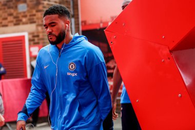 Chelsea takımından Reece James, Premier League maçından önce Nottingham Forest 'a karşı Chelsea City Ground, Nottingham, İngiltere' de 25 Mayıs 2025 'te City Ground' a geldi.