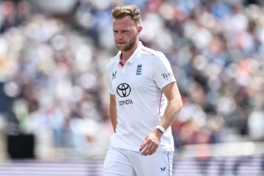 İngiltere 'den Sam Cook, Rothesay Test Maçı 2. Gün İngiltere' ye karşı Trent Bridge, Nottingham, İngiltere, 23 Mayıs 2025