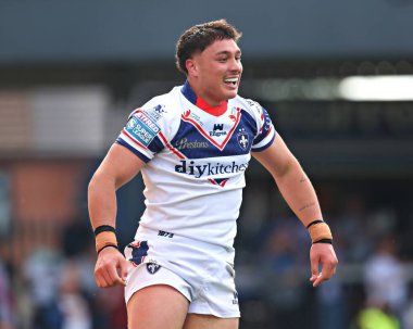 Wakefield Trinity 'den Seth Nikotemo, 25 Mayıs 2025' te Birleşik Krallık 'ın Wakefield Stadyumu' nda oynanan Betfred Süper Lig karşılaşmasında Wakefield Trinity ile Salford Red Devils karşılaşmasını kutluyor.