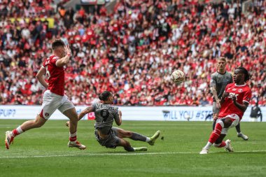 Leyton Orient 'ten Randell Williams, 25 Mayıs 2025' te İngiltere 'nin Wembley Stadyumu' nda oynanan Charlton Atletizm ve Leyton Orient maçında gol attı.