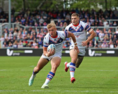 Wakefield Trinity 'den Jayden Myers Betfred Süper Lig maçı sırasında Wakefield Trinity, DIY Kitchens Stadyumu' nda Salford Red Devils 'e karşı, 25 Mayıs 2025