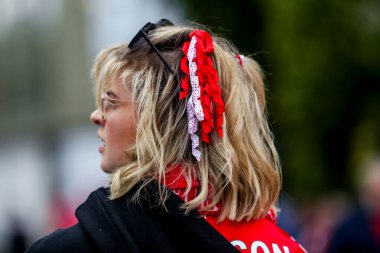 Taraftarlar Premier Lig maçından önce Nottingham Forest Chelsea 'ye karşı City Ground, Nottingham, İngiltere' de 25 Mayıs 2025 'te oynanan maçın keyfini çıkarıyorlar.