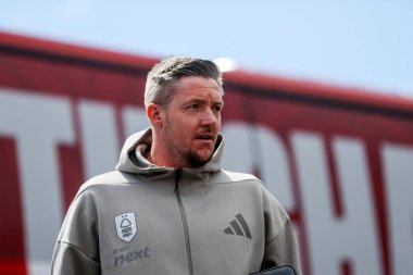Nottingham Ormanı 'ndan Wayne Hennessey Premier League maçından önce Nottingham Forest Chelsea' ye karşı City Ground, Nottingham, İngiltere 'de 25 Mayıs 2025' te City Ground 'a vardı.