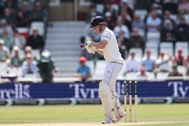İngiltere 'den Harry Brook, 23 Mayıs 2025' te İngiltere 'nin Trent Bridge, Nottingham kentinde oynanan Rothesay Test Maçı 2.