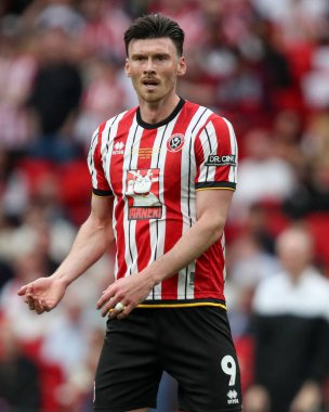 Sheffield United takımından Kieffer Moore, 24 Mayıs 2025 'te Wembley Stadyumu' nda Sheffield United ile Sunderland arasındaki final maçında tepki gösterdi.