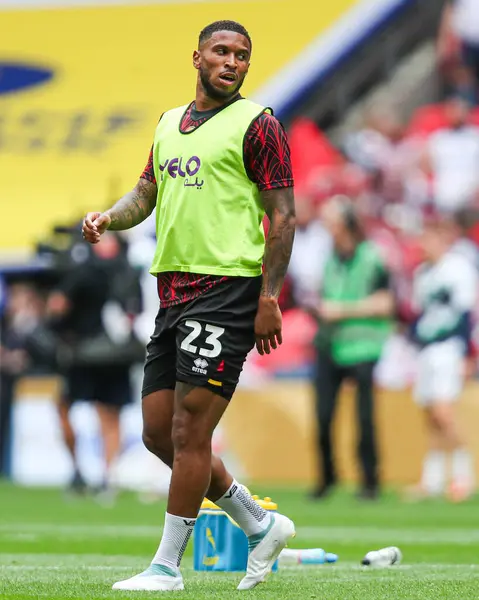 Sheffield United takımından Tyrese Campbell, 24 Mayıs 2025 'te Wembley Stadyumu' nda Sheffield United ile Sunderland arasında oynanan final maçı öncesinde ısınıyor.