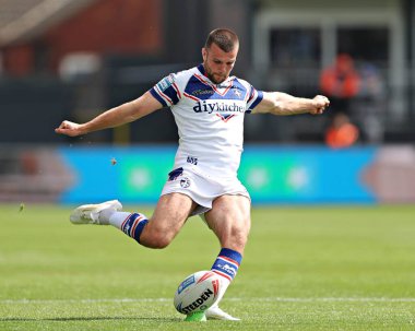 Wakefield Trinity 'den Max Jowitt, 25 Mayıs 2025' te Birleşik Krallık 'ın Wakefield Stadyumu' nda oynanan Betfred Süper Lig karşılaşmasında Wakefield Trinity - Salford Red Devils maçında dönüşüm geçirdi.