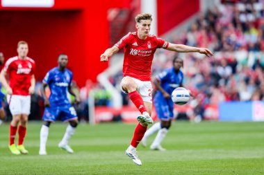 Nottingham Ormanı 'ndan Ryan Yates Premier League maçında topu kontrol ediyor Nottingham Forest Chelsea' ye karşı City Ground, Nottingham, İngiltere, 25 Mayıs 2025