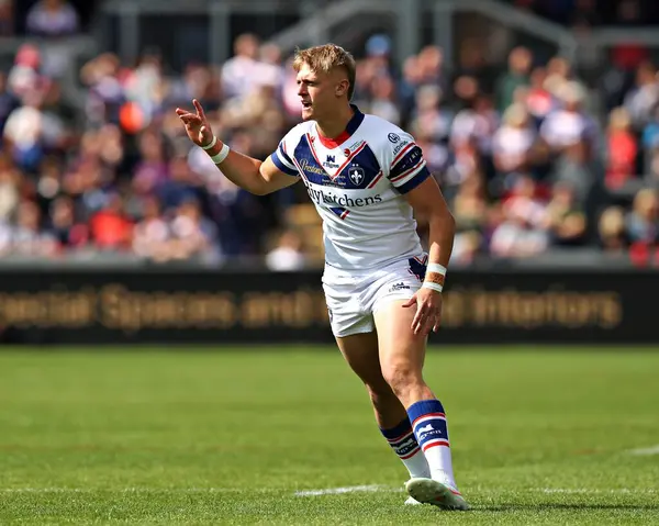 Wakefield Trinity 'den Jayden Myers Betfred Süper Lig maçı sırasında Wakefield Trinity, DIY Kitchens Stadyumu' nda Salford Red Devils 'e karşı, 25 Mayıs 2025