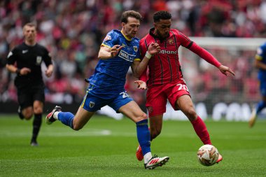 26 Mayıs 2025 'te Wembley Stadyumu' nda Wimbledon 'a karşı oynanan Gökyüzü İddia Ligi 2 Playoff Final maçı sırasında