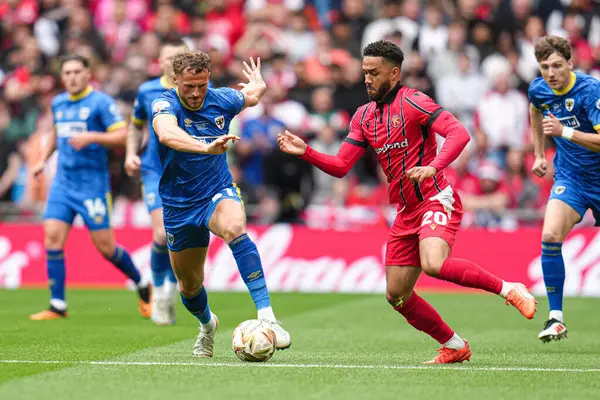 26 Mayıs 2025 'te Wembley Stadyumu' nda Wimbledon 'a karşı oynanan Gökyüzü İddia Ligi 2 Playoff Final maçı sırasında