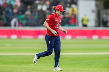 3. Vitality IT20 Serisi 'nde yağmur durduğunda içeride koşan oyuncu, 26 Mayıs 2025' te Cloud County Ground, Chelmsford, İngiltere 'de İngiltere - Batı Hint Kadınları - Batı Hint Adaları Maçı' nda karşılaşacak.