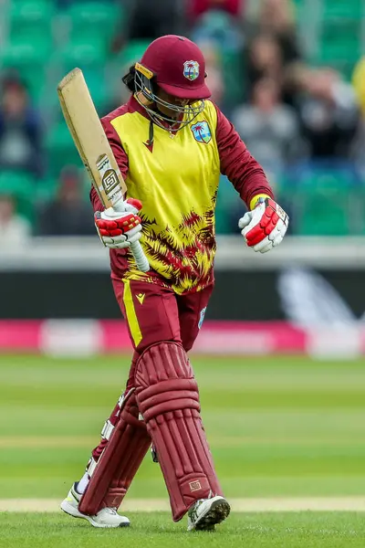 Batı Hint Adaları 'ndan Shabika Gajnabi, 23 Mayıs 2025' te Cloud County Ground, Chelmsford, Birleşik Krallık 'ta oynanan 3.