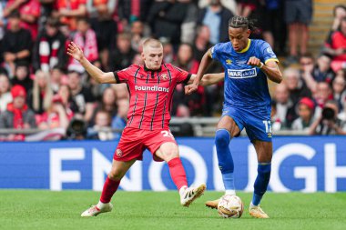 26 Mayıs 2025 'te Wembley Stadyumu' nda Wimbledon 'a karşı oynanan Gökyüzü İddia Ligi 2 Playoff Final maçı sırasında