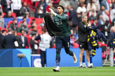 AFC Wimbledon takımından Owen Goodman 26 Mayıs 2025 'te Wembley Stadyumu' nda Wimbledon 'a karşı AFC Wimbledon final maçında