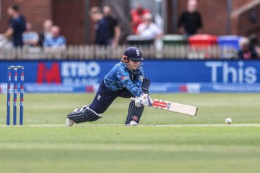 İngiltere 'den Tammy Beaumont, 30 Mayıs 2025' te Derbyshire İlçe Kriket Kulübü 'nde İngiltere 1.