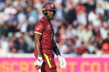 Batı Hint Adaları 'ndan Matthew Forde, 29 Mayıs 2025' te İngiltere 'nin Edgbaston, Birmingham' da Batı Hint Adaları 'na açtığı 1.