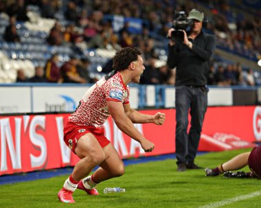 Leigh Leoparları 'ndan Lachlan Lam, 29 Mayıs 2025' te Birleşik Krallık 'ın Huddersfield Stadyumu' nda oynanan Betfred Süper Lig 13. Raundunda Huddersfield Giants - Leigh Leopards karşılaşmasını kutluyor.