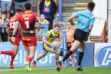 Warrington Wolves 'tan Jake Thewlis, 30 Mayıs 2025' te İngiltere 'nin Warrington kentinde oynanan 13. Betfred Süper Lig karşılaşmasında Warrington Wolves Castleford Tigers' a karşı oynuyor.