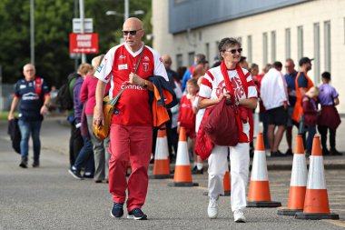 Hull KR taraftarları, Betfred Süper Lig 13 karşılaşmasından önce Hull KR ile St Helens arasında Sewell Group Craven Park, Kingston üzerine Hull, Birleşik Krallık, 30 Mayıs 2025