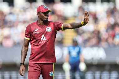 Batı Hint Adaları 'ndan Alzarri Joseph, 29 Mayıs 2025' te İngiltere 'nin Edgbaston, Birmingham, İngiltere' de Batı Hint Adaları 'na karşı 1.