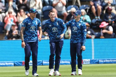 İngiltere kaptanı Harry Brook, 1 Haziran 2025 'te İngiltere' nin Cardiff kentindeki Sophia Gardens Cricket Ground 'da 2.