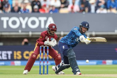 Ben Duckett, 29 Mayıs 2025 'te İngiltere, Birmingham, İngiltere' de Batı Hint Adaları 'na karşı 1. Metro Bankası' nda bir koşu için topa vuruyor.