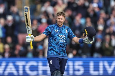 İngiltere 'den Joe Root, 1 Haziran 2025' te Sofya Bahçeleri Kriket Sahası, Cardiff, Birleşik Krallık 'ta 2.