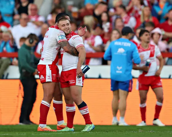 Hull KR 'dan Mikey Lewis, 30 Mayıs 2025' te İngiltere 'nin Hull kenti Kingston' da oynanan Sewell Group Craven Park 'ta oynanan 13.
