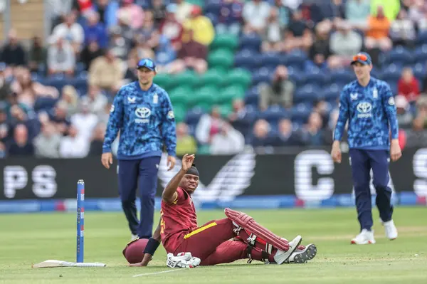 Batı Hint Adaları 'ndan Keacy Carty, 1 Haziran 2025' te Sofya Bahçeleri Kriket Sahası, Cardiff, İngiltere 'de 2.