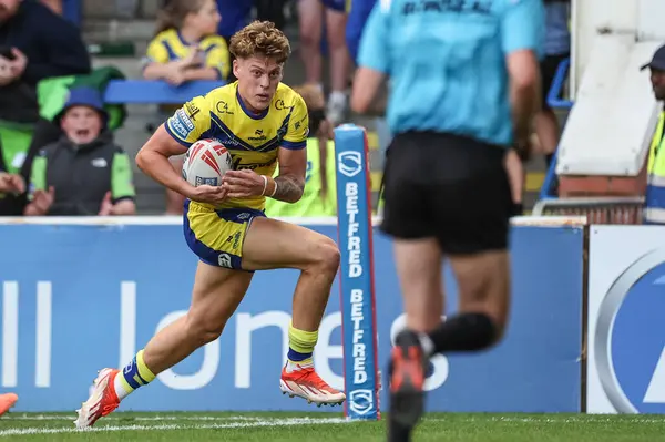 Warrington Wolves takımından Arron Lindop, 30 Mayıs 2025 'te Warrington, Warrington' daki Halliwell Jones Stadyumu 'nda oynanan 13.