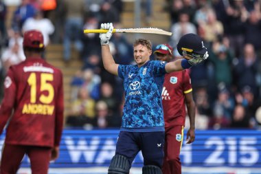 İngiltere 'den Joe Root, 1 Haziran 2025' te Sofya Bahçeleri Kriket Sahası, Cardiff, Birleşik Krallık 'ta 2.