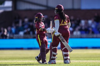 Batı Hint Adaları 'ndan Qiana Joseph, 30 Mayıs 2025' te Derbyshire İlçesi Kriket Kulübü 'nde İngiltere - Batı Hint Adaları Kadınlar - Batı Hint Adaları Uluslararası karşılaşmasında yarım yüzyıl (50 koşu) kutluyor.