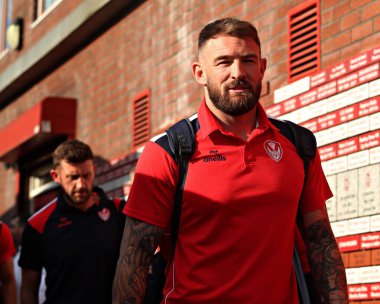 St. Helens takımından Daryl Clark, 30 Mayıs 2025 'te İngiltere' nin Hull kentinde oynanan Sewell Group Craven Park 'ta oynanan 13.