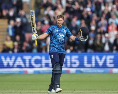 İngiltere 'den Joe Root, 1 Haziran 2025' te Sofya Bahçeleri Kriket Sahası, Cardiff, Birleşik Krallık 'ta 2.