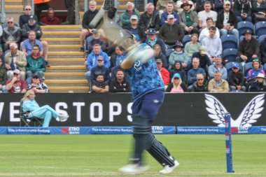 İngiltere 'den Joe Root, 1 Haziran 2025' te Sofya Bahçeleri Kriket Sahası, Cardiff, Birleşik Krallık 'ta 2.