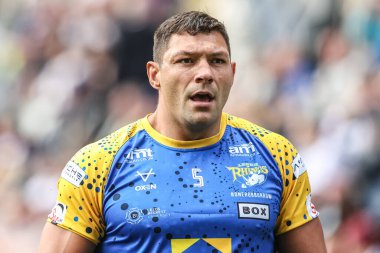 Ryan Hall of Leeds Rhinos maç öncesi ısınma maçında Leeds Gergedan 'a karşı Wakefield Trinity' nin 31 Mayıs 2025 'te Headingley Stadyumu' nda oynanan 13.
