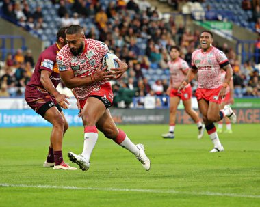 Leopar Leoparlar 'dan Isaac Liu, 29 Mayıs 2025' te Birleşik Krallık 'ın Huddersfield Stadyumu' nda oynanan 13.