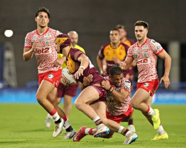 Huddersfield Giants takımından Umyla Hanley, 29 Mayıs 2025 'te John Smith' in Stadyumu 'nda oynanan Betfred Süper Lig 13. Raundu' nda George Flanagan 'ı yendi.