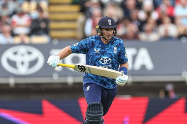 İngiltere 'den Joe Root, 29 Mayıs 2025' te Edgbaston, Birmingham, İngiltere 'de Batı Hint Adaları' na karşı 1. Metro Bank ODI İngiltere maçında bir koşu yapıyor.