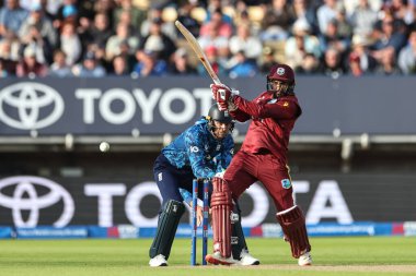 Batı Hint Adaları 'ndan Amir Jangoo topu İngiltere kaptanı Harry Brook' un ellerine attı ve 29 Mayıs 2025 'te İngiltere' nin Edgbaston, Birmingham, İngiltere 'de Batı Hint Adaları' na karşı 1. Metro Bankası 'nda yakalandı.