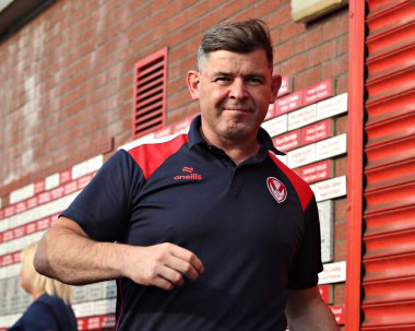 St. Helens 'in baş antrenörü Paul Wellens, 30 Mayıs 2025' te İngiltere 'nin Hull kenti Kingston' daki Sewell Group Craven Park 'ta oynanan 13.