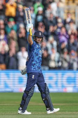 İngiltere 'den Joe Root, 1 Haziran 2025' te Sofya Bahçeleri Kriket Sahası, Cardiff, İngiltere 'de 2.